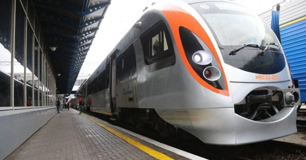 Train delays due to drone attacks