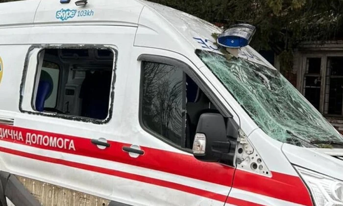 Російський дрон напав на медиків