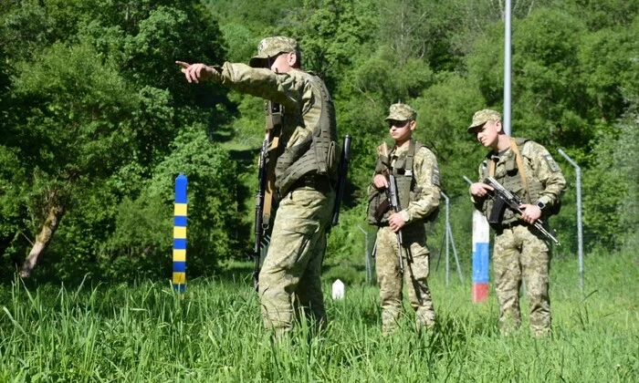 Люди на границе