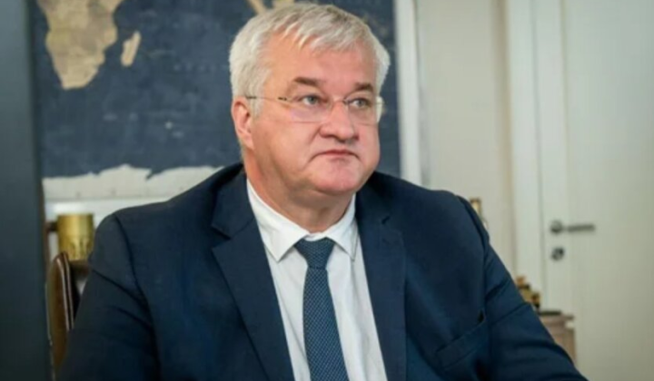 Карта США и Украины с флагами