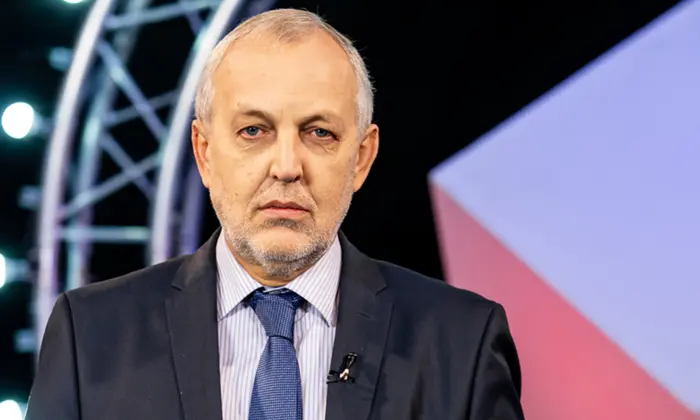 Юрий Мака́ров с раной от ножа в Киеве
