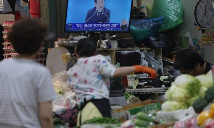 Выплата $110 каждому гражданину Южной Кореи