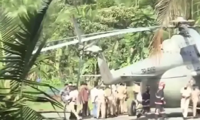 Гелікоптер президенткою Індії у бетоні