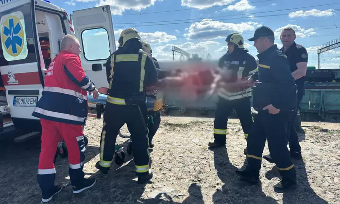 Травмированные дети после поражения током