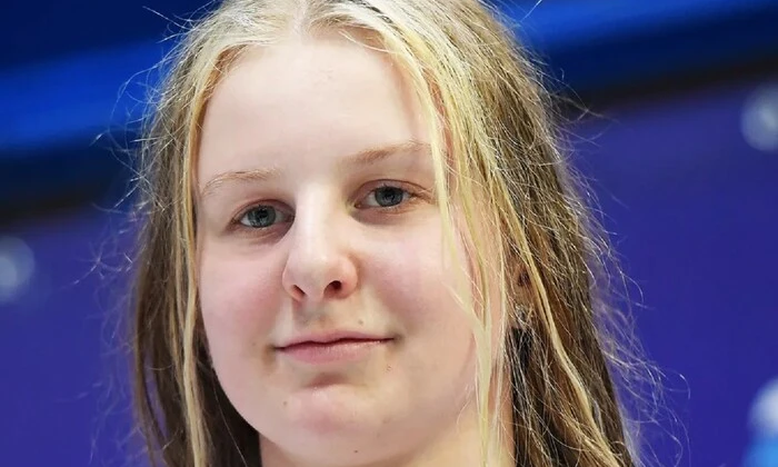 Росіянка підтримує війну на чемпіонаті з плавання