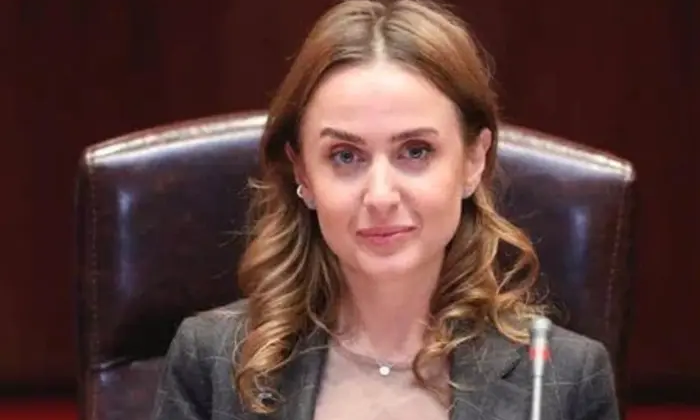 Daria Volodina resigns mandate