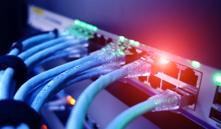Detector with 100 channels for quantum networks