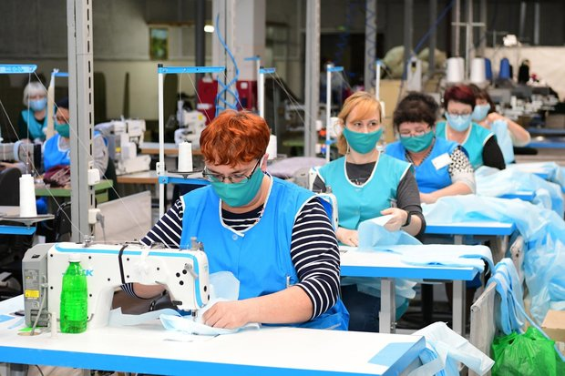 Українські спеціалісти працюють за кордоном