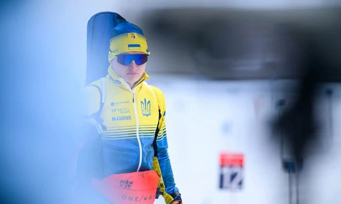 Группа украинских спортсменов на эстафете