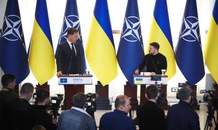 Генсек НАТО на фоне визита в Одессу
