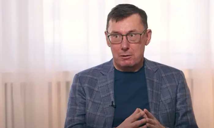 Луценко пояснив, чому для дітей погано мати батьків-політиків