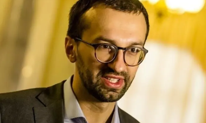 Лещенко залишили при посаді