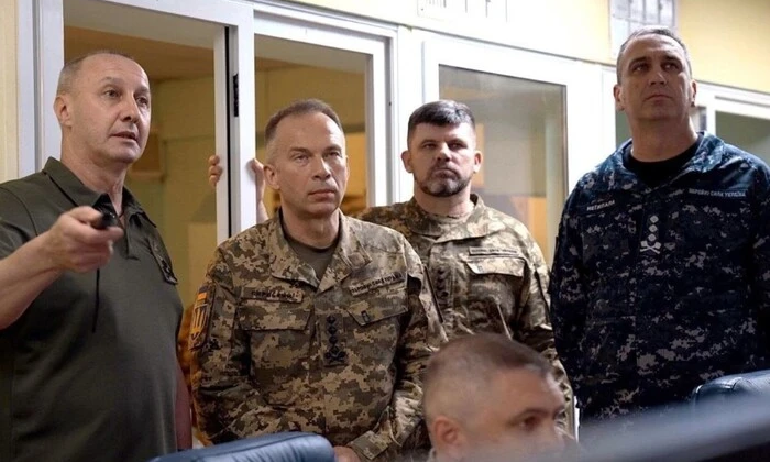 Сирский на юге проверил ППО