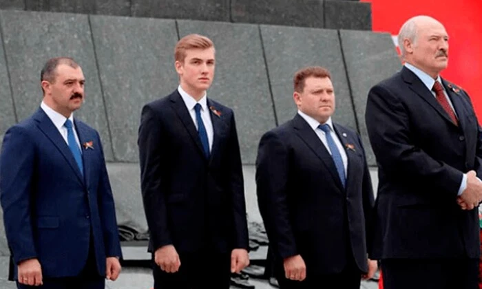 Зеленський ввів санкції проти білоруських заводів