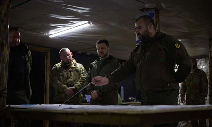 Президент на базе 59 бригады в Донецкой области