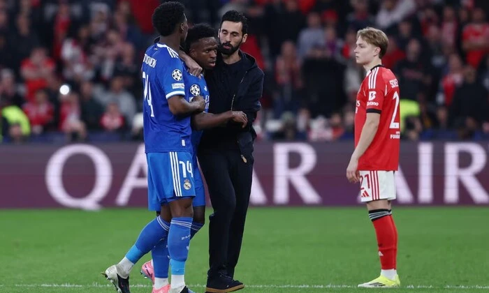 Vinicius Junior scores against Benfica