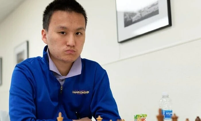 Шахматист ударил видеоператоршу и дисквалифицирован