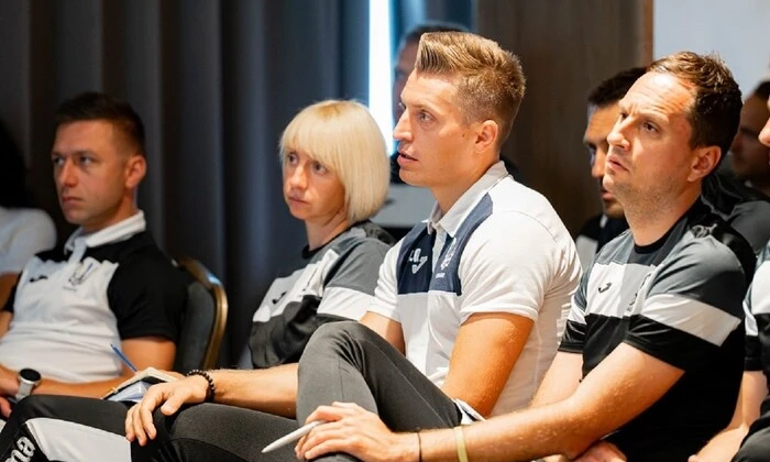 Українські арбітри на грі плей-оф Ліги конференцій