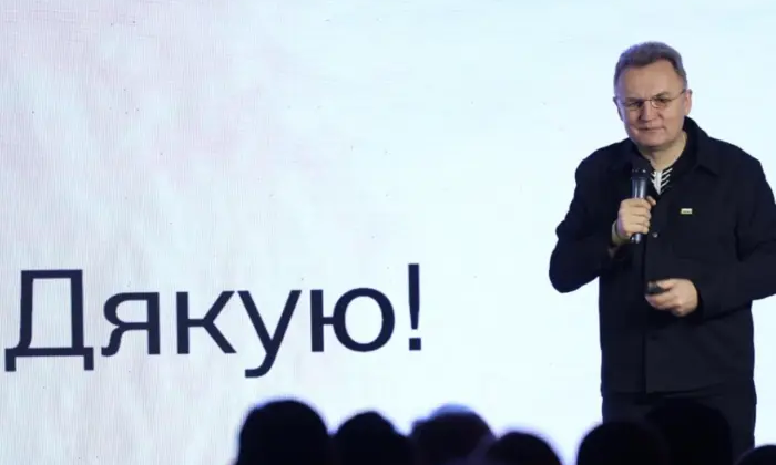 Люди придивіться до цін квітів!
