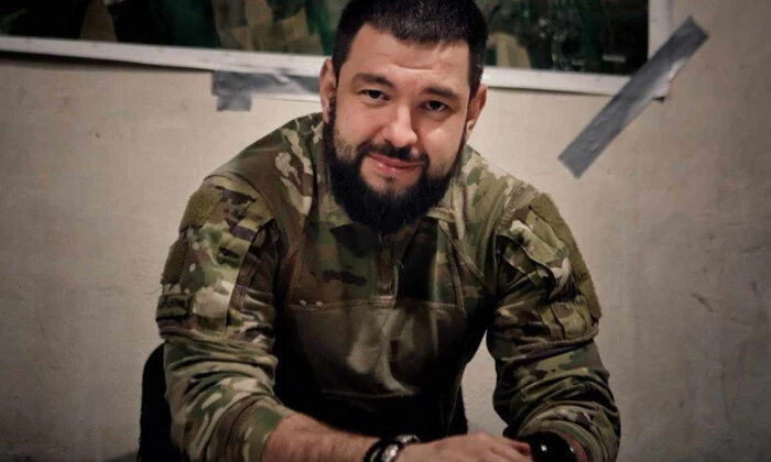 Ветеран Ігор Шепетін на фоні БЕБ