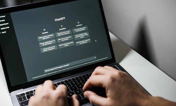 Альтернативний текст: соцмережа створена OpenAI