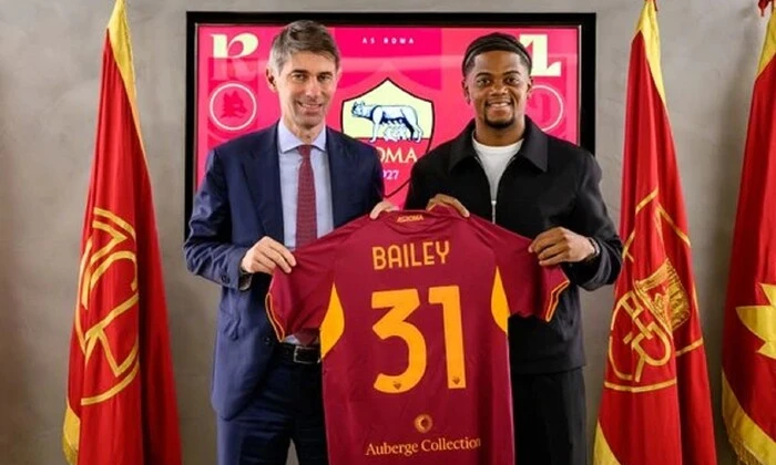 Довбік підписав контракт з ямайським футболістом