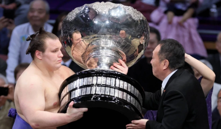 Ukrainian sumo wrestler won tournament in Japan