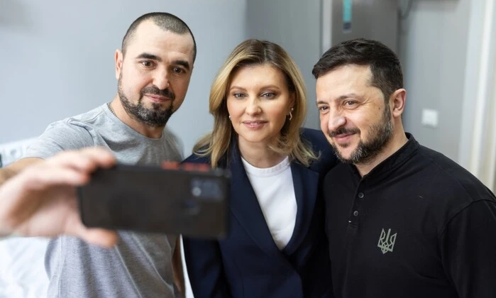 Президент і перша леді відвідали поранених воїнів