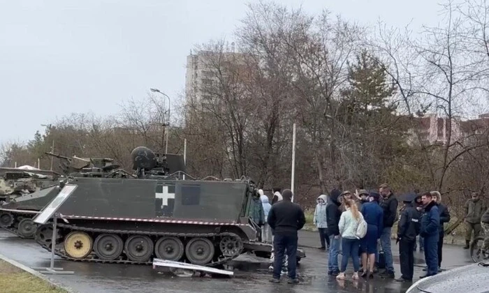 Дитина загинула від бронетехніки Росії