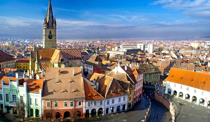 Група українських біженців перетинає кордон Румунії