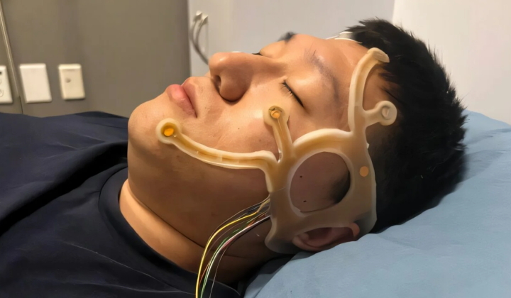 Patch to accelerate REM sleep