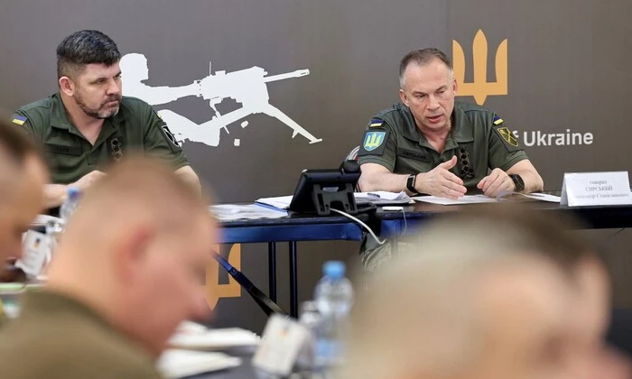 Сирский лишил 8 воинских частей права на обучение мобилизованных