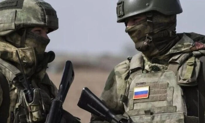 Солдати в патрулює межу Сумщини