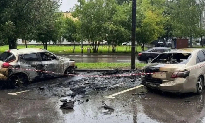 Авто директора підприємства загорілось у Москві