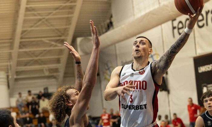 Баскетболісти збірної України на матчах в Румунії