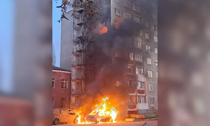 Росіяни вдарили по багатоповерхівці в Чернігові