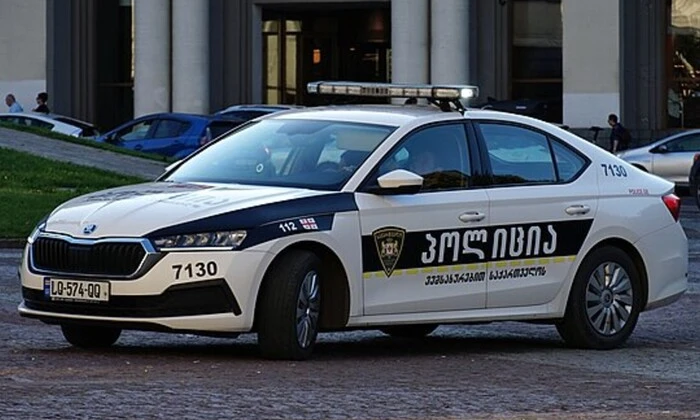 Фото двоих мужчин, задержанных за вымогательство в Украине