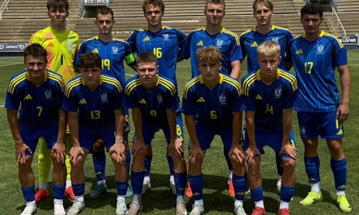 Украинская юношеская сборная по футболу