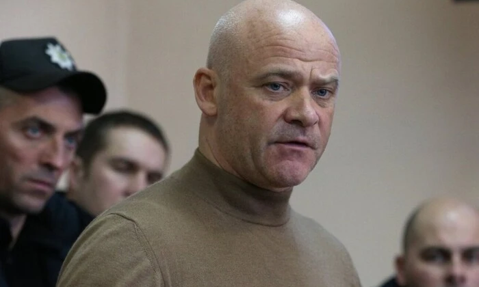 Trukhanov released from house arrest
