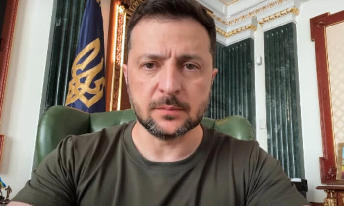 Президент підписує закон про множинне громадянство