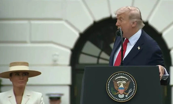 Трамп жартує на зустрічі з королем