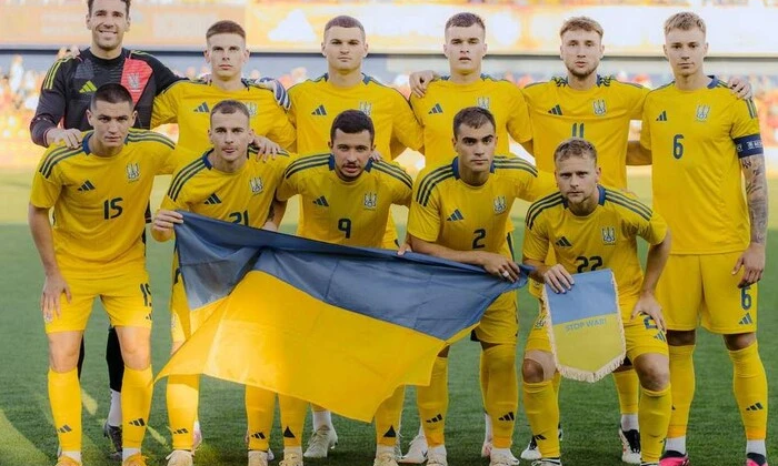 Молодіжна збірна з футболу України