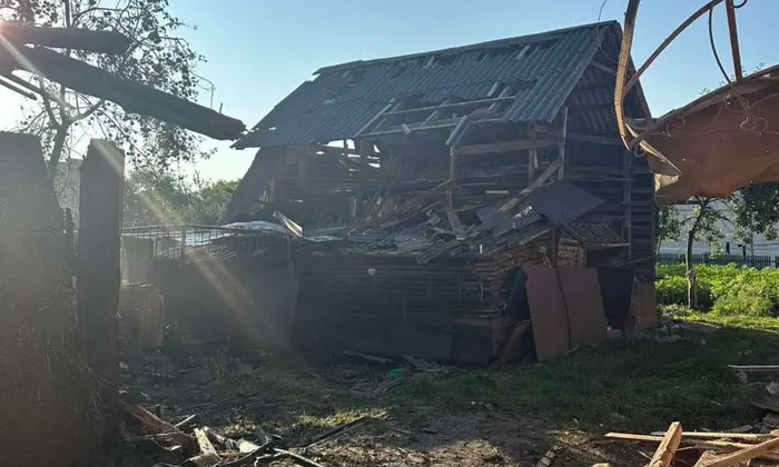 Пошкоджені будівлі на Івано-Франківщині