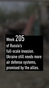 Російські дрони та бомби наносять удари на Україні