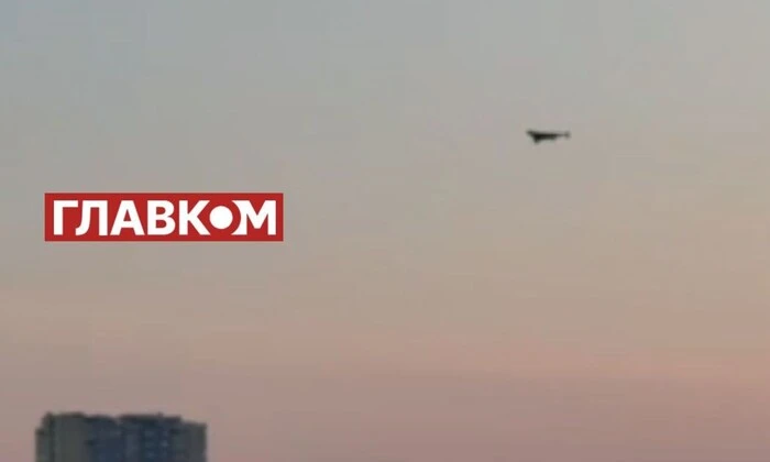 Военные самолеты в воздухе