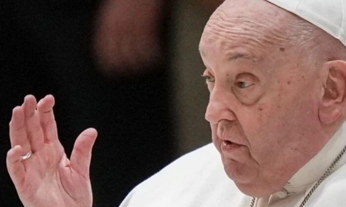 Поранення голови Папи Римського