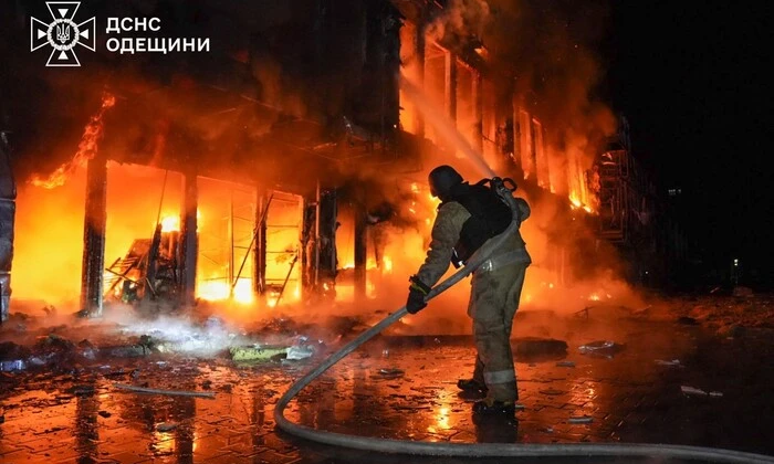 Гражданская инфраструктура горит в Одессе