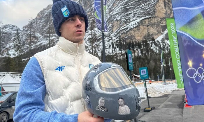 Ахметов передав 10 млн грн