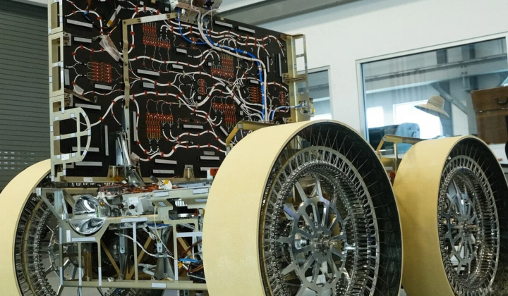 Комп'ютер Spaceborne Computer-4 на Місяці