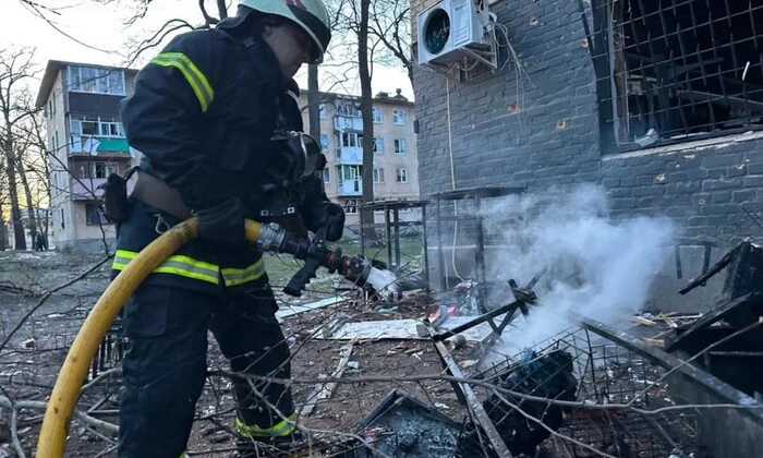 Фото загородного города после атаки дронов